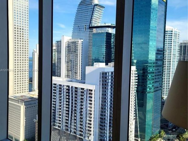 151 SE 1st St, Unit PH11, Miami, FL 33131