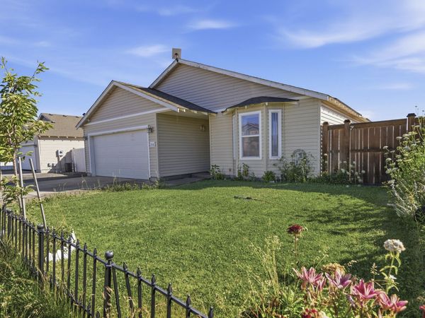 316 Center Ridge Drive, Culver, OR 97734