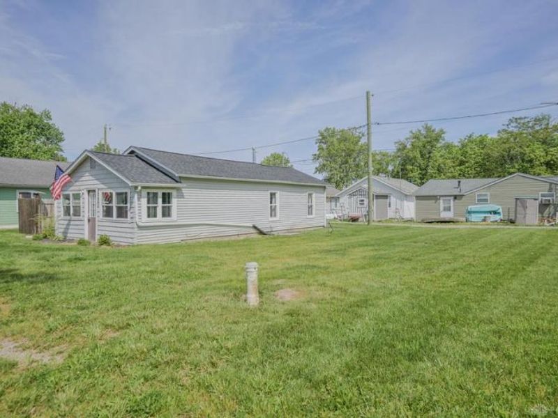 8960 Maple Street, Lakeview, OH 43331 Photo 2