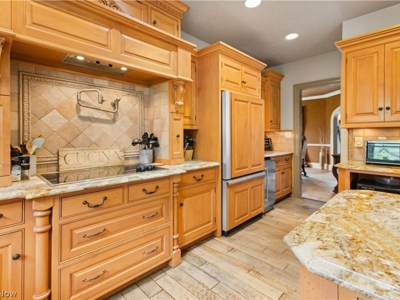 255 Cara Place, Wintersville, OH 43953 Photo 10