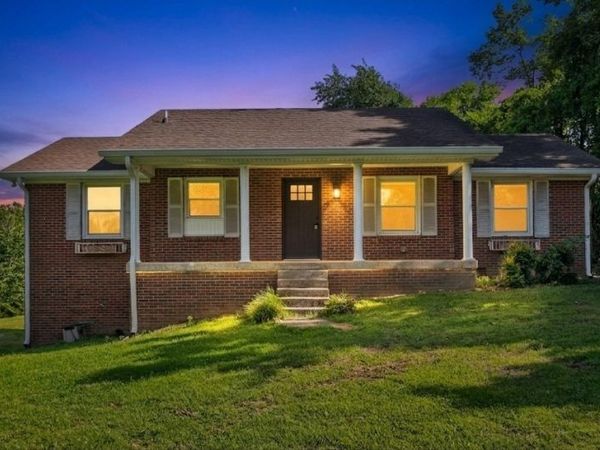 1455 Dividing Ridge Rd, Goodlettsville, TN 37072