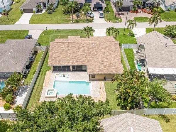 1722 SE 2nd ST , CAPE CORAL, FL 33990