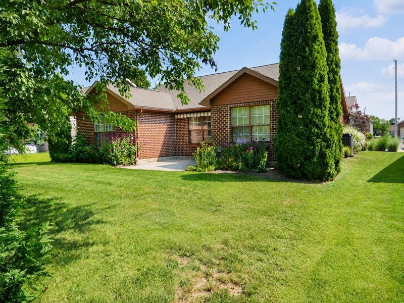 638 Willow Point Court, Troy, OH 45373 Photo 24