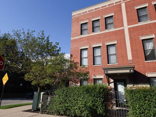 1000 N Crosby Street , Unit TH, Chicago, IL 60610