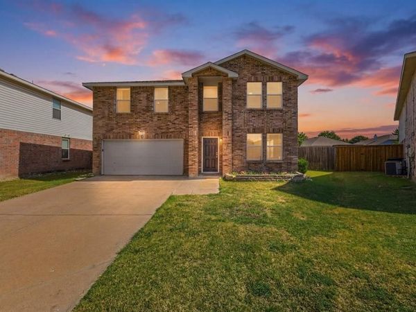 1741 Baxter Springs Drive, Fort Worth, TX 76247