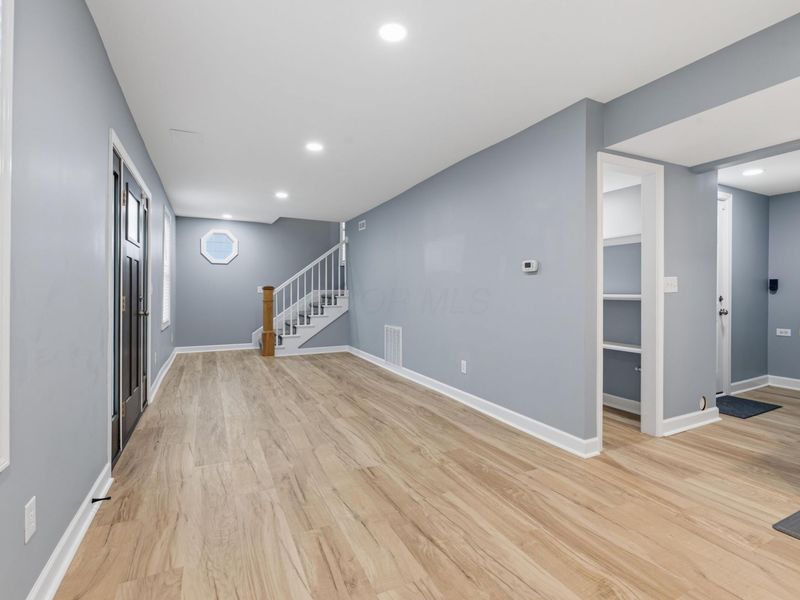 861 N Washington Avenue , Columbus, OH 43201 Photo 6