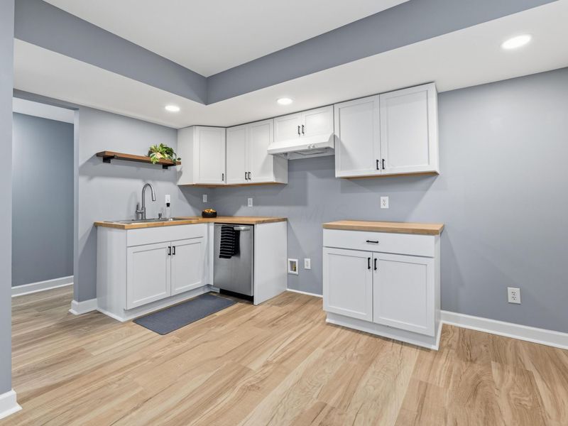 861 N Washington Avenue , Columbus, OH 43201 Photo 9