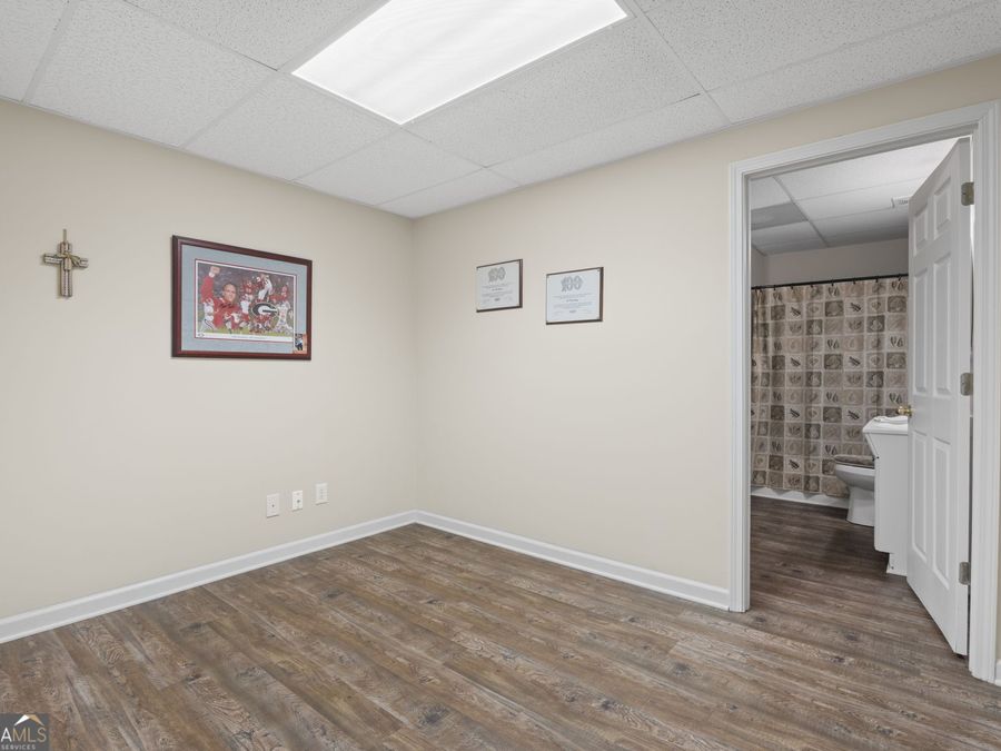 Property Image 37