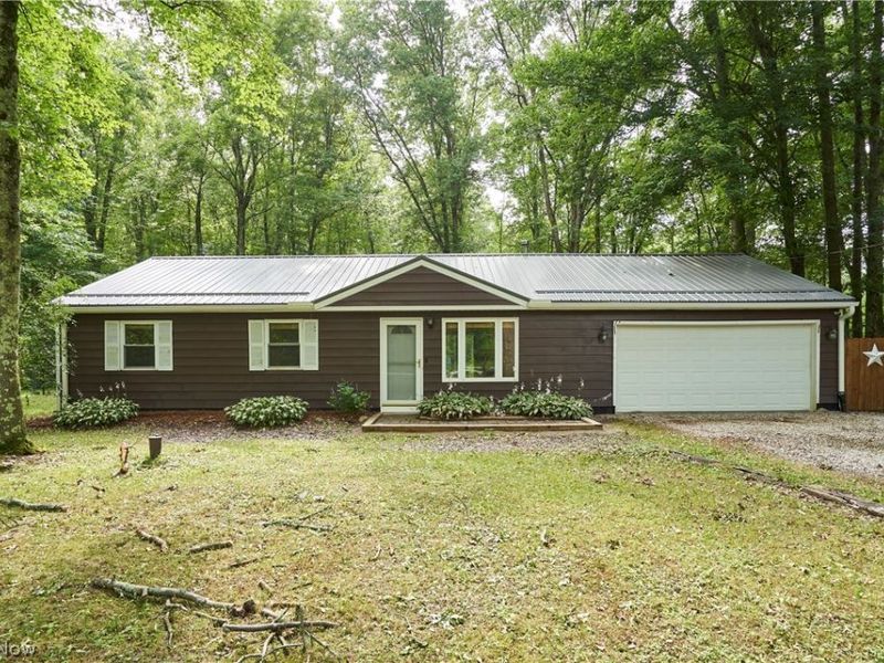 18550 Shaw Road, Chagrin Falls, OH 44023 Photo 3