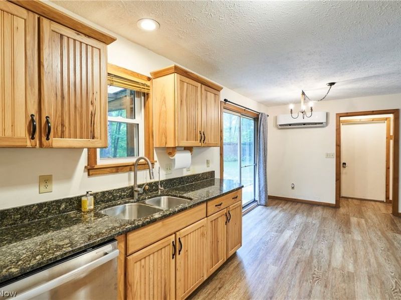 18550 Shaw Road, Chagrin Falls, OH 44023 Photo 8