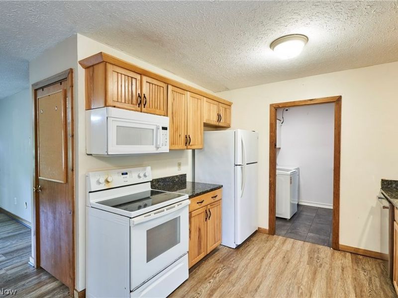 18550 Shaw Road, Chagrin Falls, OH 44023 Photo 9