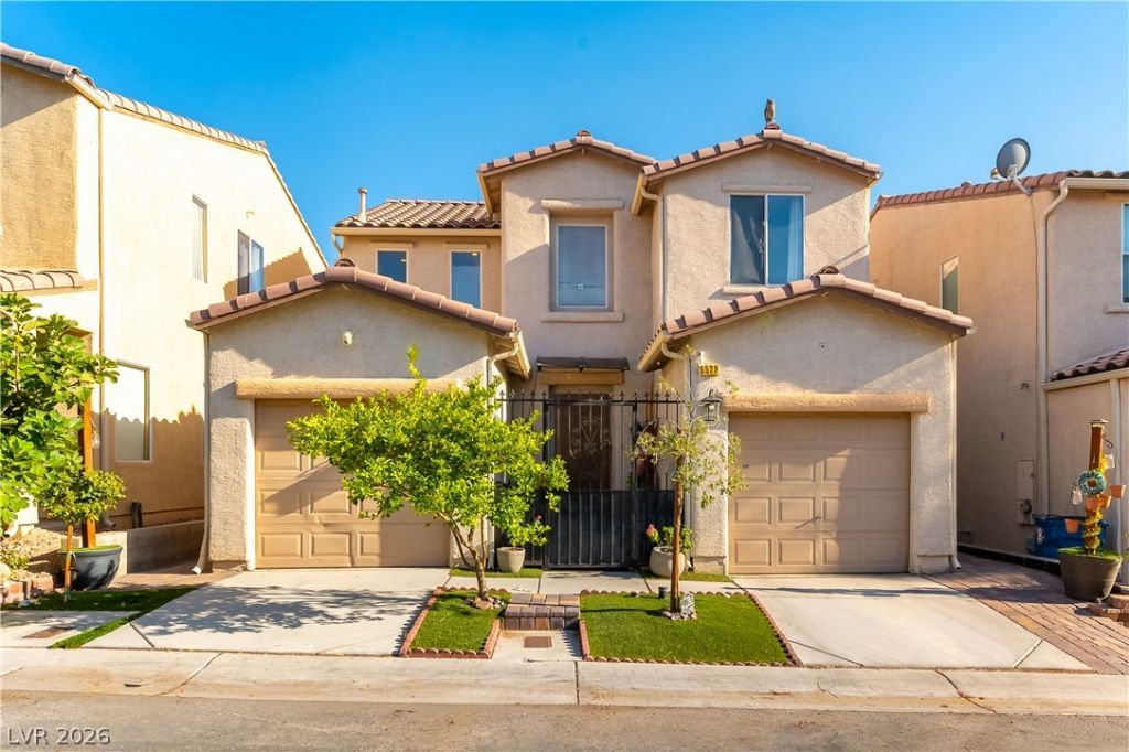 6529 La Placita Avenue, Las Vegas, NV 89142 Main Photo