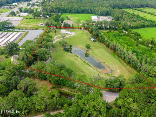 606 W MARKET Road, Starke, FL 32091