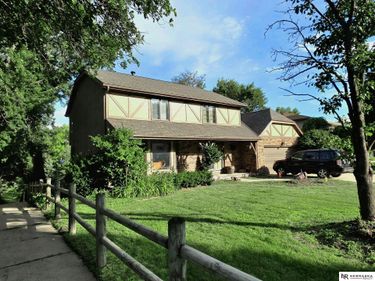 2205 S 152nd Street, Omaha, NE 68144
