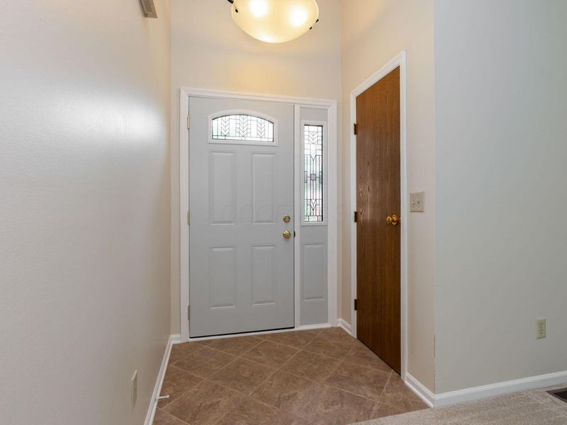 7751 Kiowa Way, Worthington, OH 43085 Photo 3
