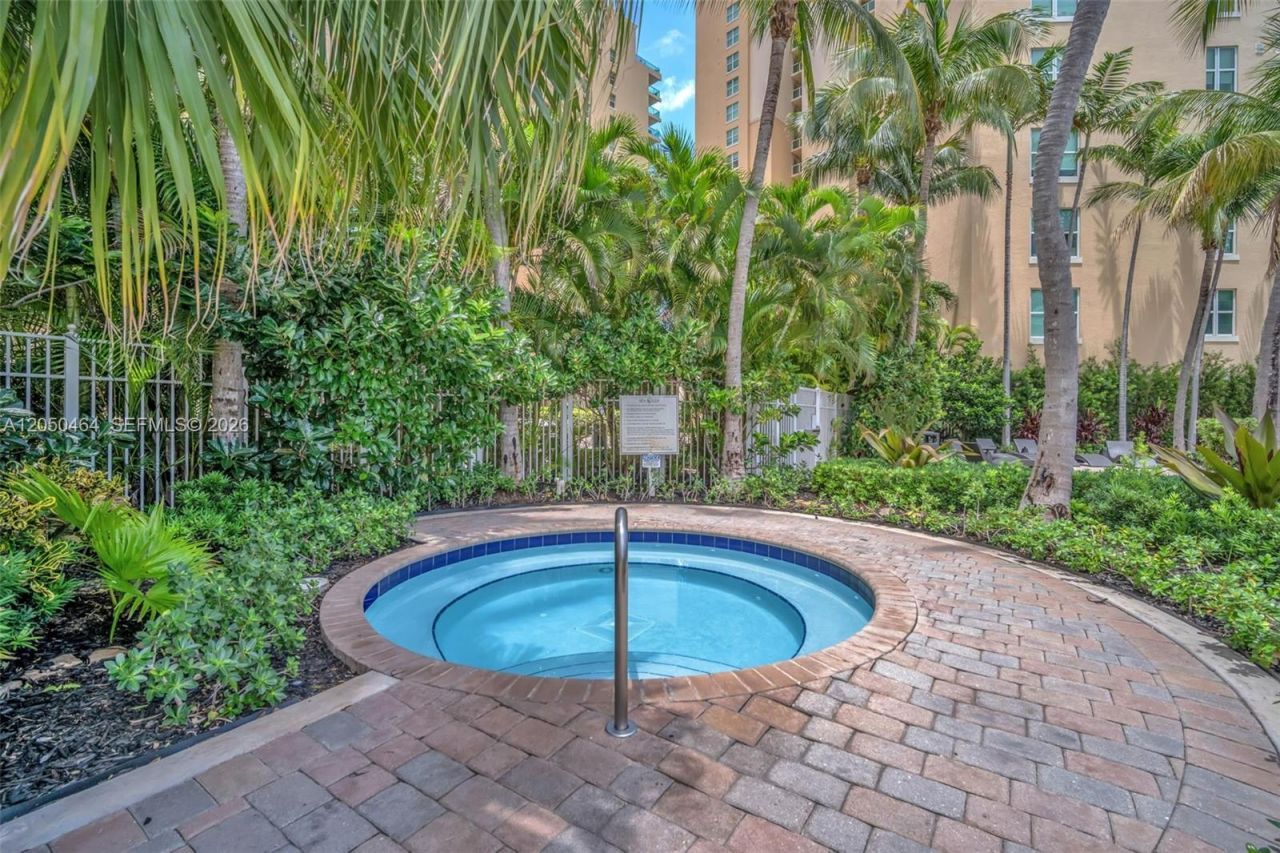 3340 NE 190th St , Unit 1206, Aventura, FL 33180 Photo