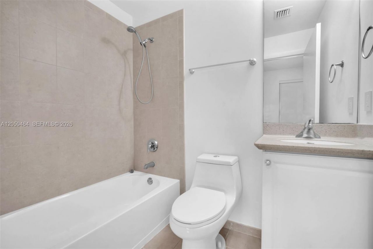 3340 NE 190th St , Unit 1206, Aventura, FL 33180 Photo