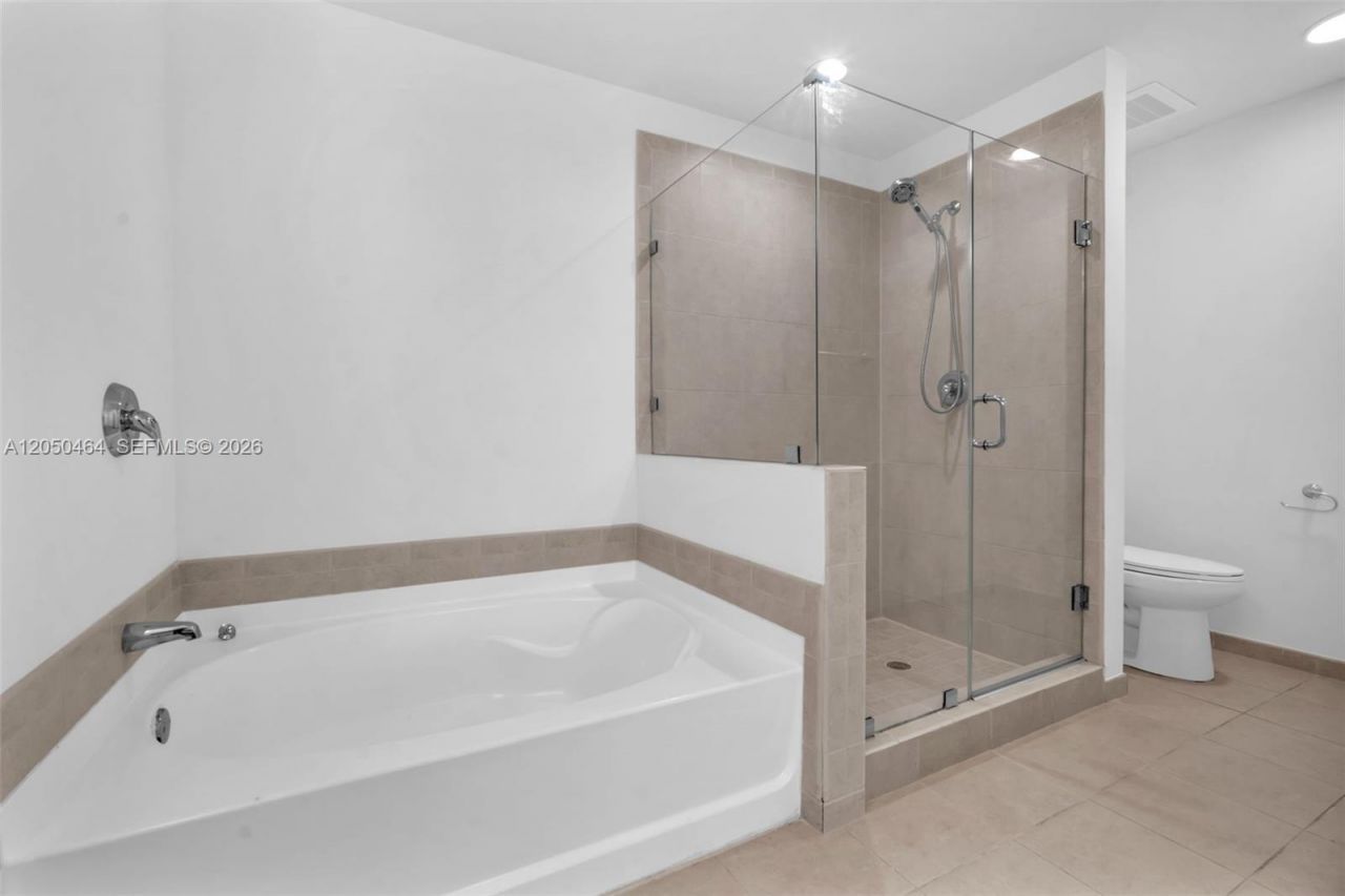3340 NE 190th St , Unit 1206, Aventura, FL 33180 Photo