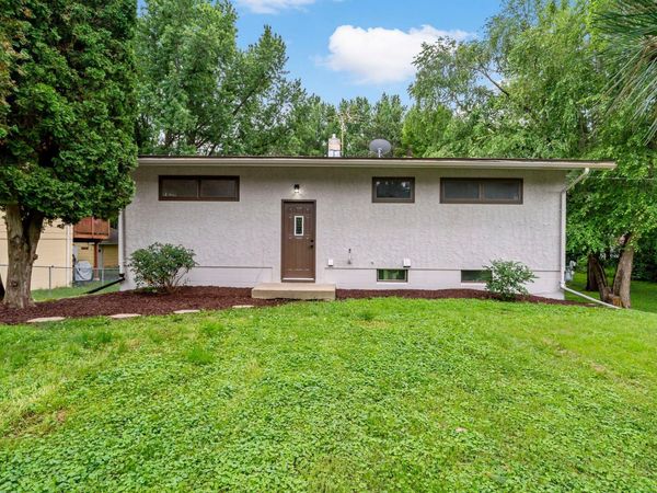 6937 Stillwater Boulevard N, Oakdale, MN 55128