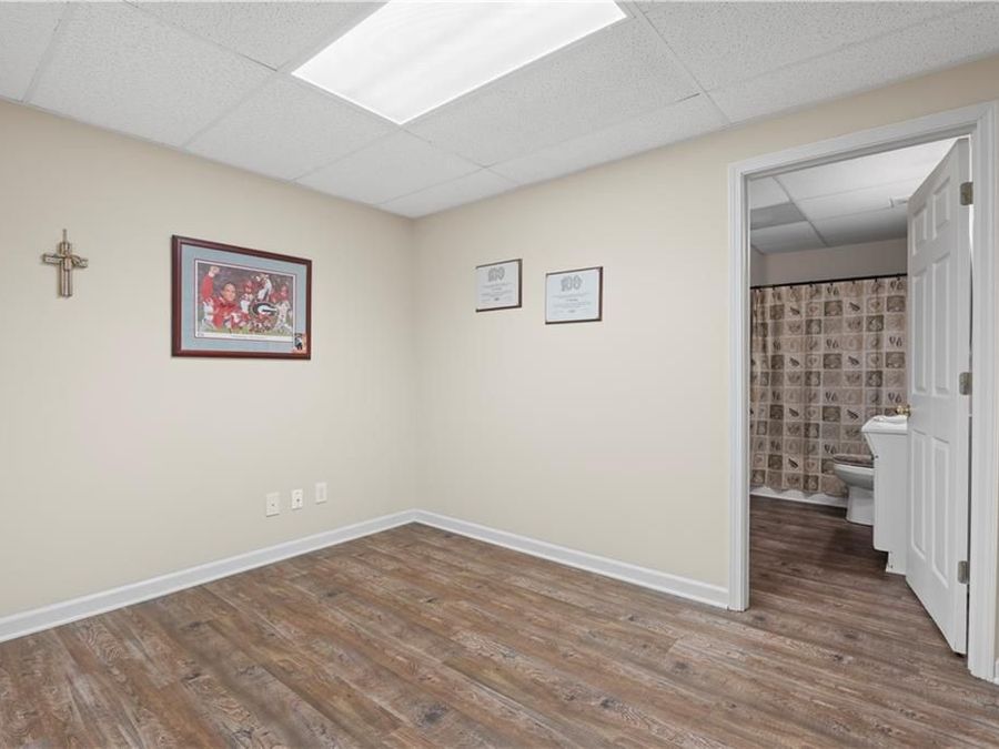 Property Image 33