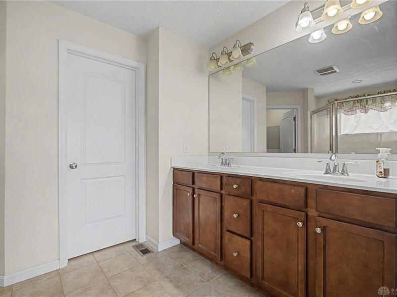 35 Louise Drive, Springboro, OH 45066 Photo 25