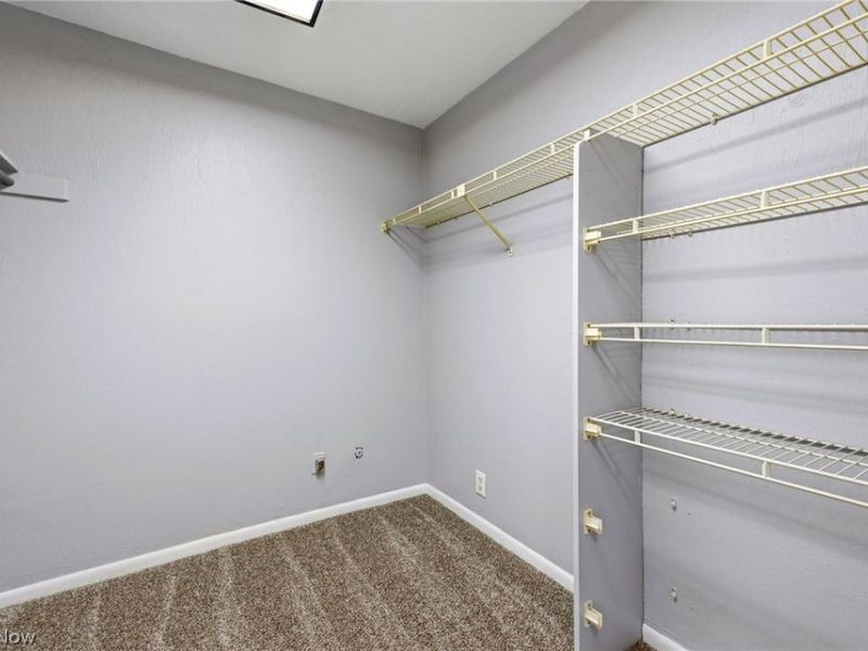 2202 Acacia Park Drive, Unit 2616, Lyndhurst, OH 44124 Photo 16