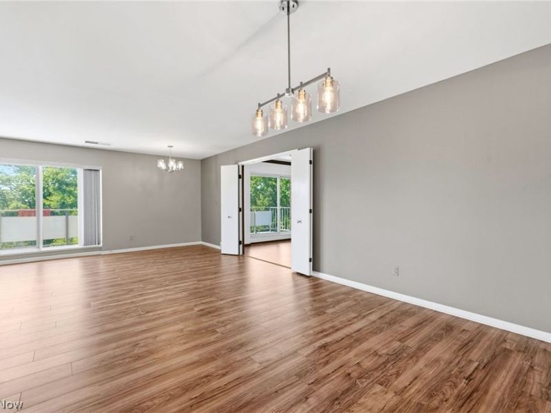 2202 Acacia Park Drive, Unit 2616, Lyndhurst, OH 44124 Photo 3