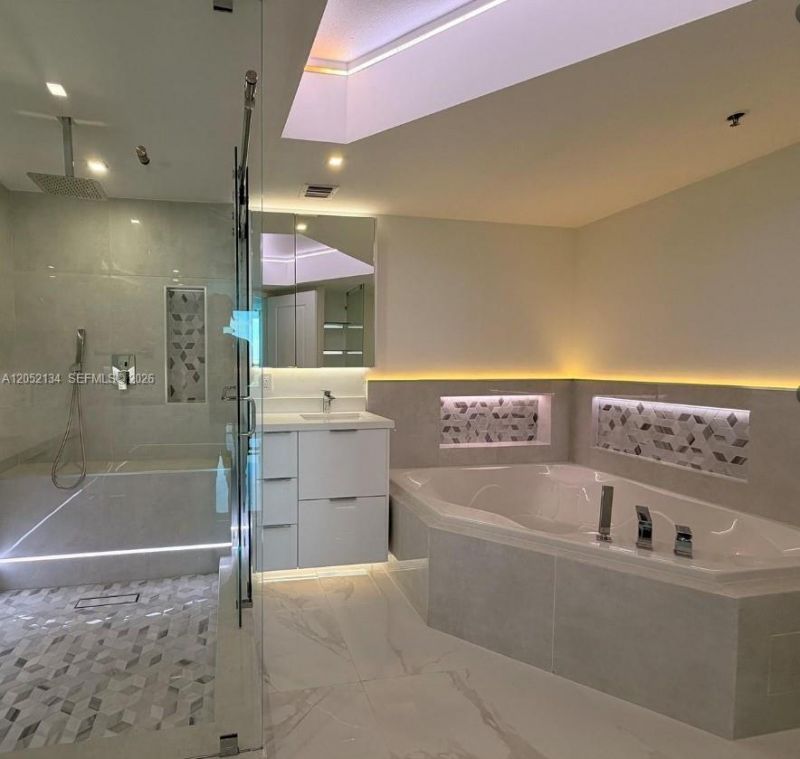 2641 N Flamingo Rd , Unit 2208N, Sunrise, FL 33323 Photo
