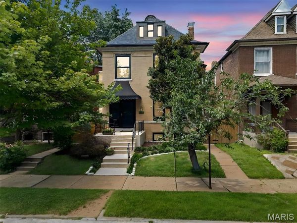 3671 Humphrey Street, St Louis, MO 63116