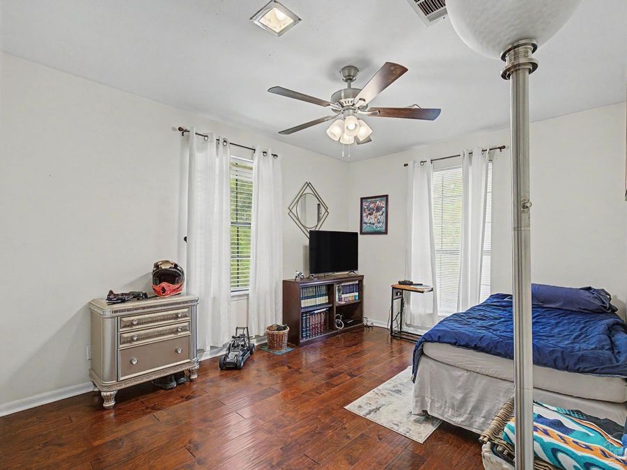 Property Image 41