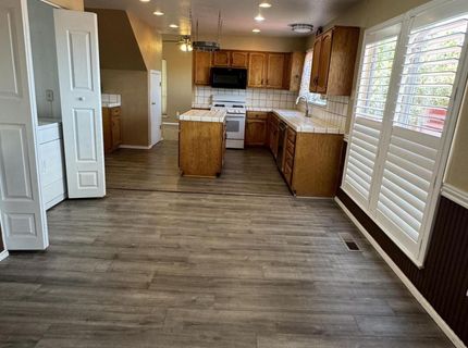 998 Edgecliff Drive, Reno, NV 89523 Photo