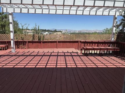 998 Edgecliff Drive, Reno, NV 89523 Photo