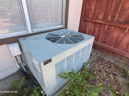 998 Edgecliff Drive, Reno, NV 89523 Photo