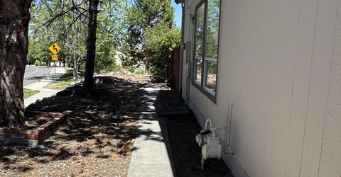 998 Edgecliff Drive, Reno, NV 89523 Photo