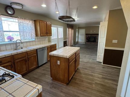 998 Edgecliff Drive, Reno, NV 89523 Photo