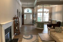 217 Camden Circle photo 4