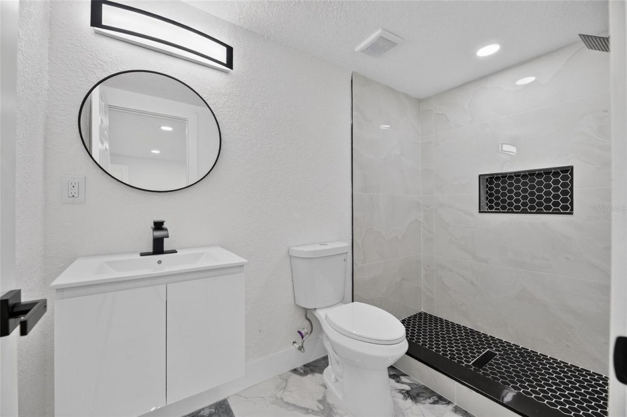 102 Garland Court, Tampa, FL 33613 Photo
