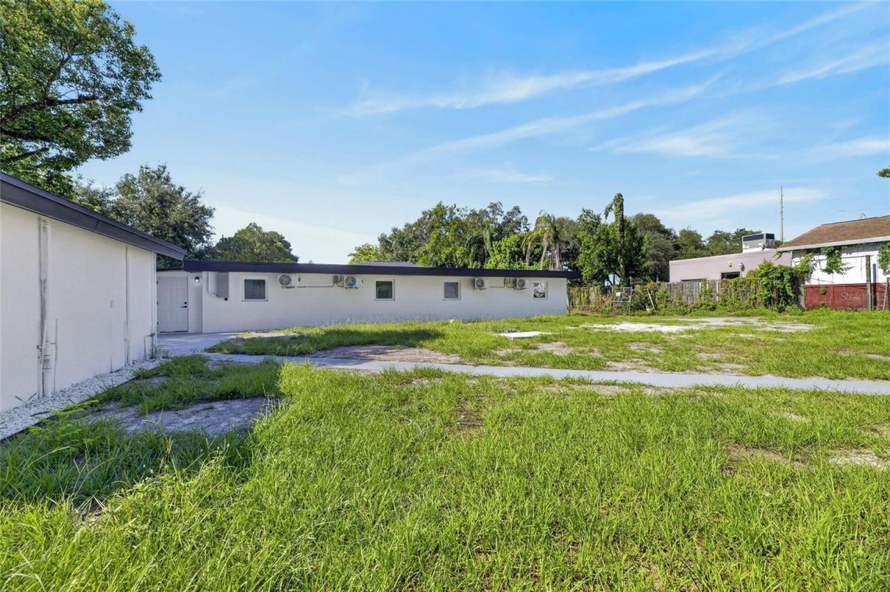 102 Garland Court, Tampa, FL 33613 Photo