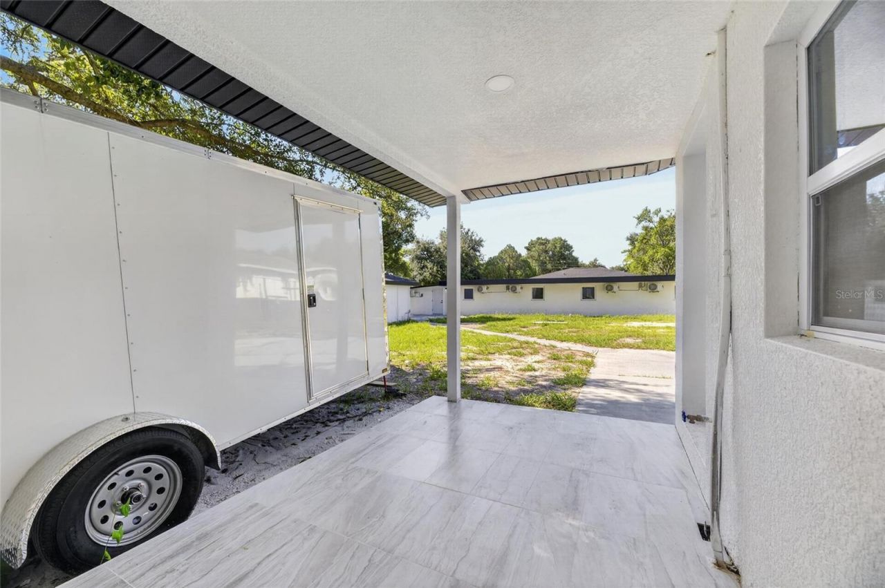 102 Garland Court, Tampa, FL 33613 Photo