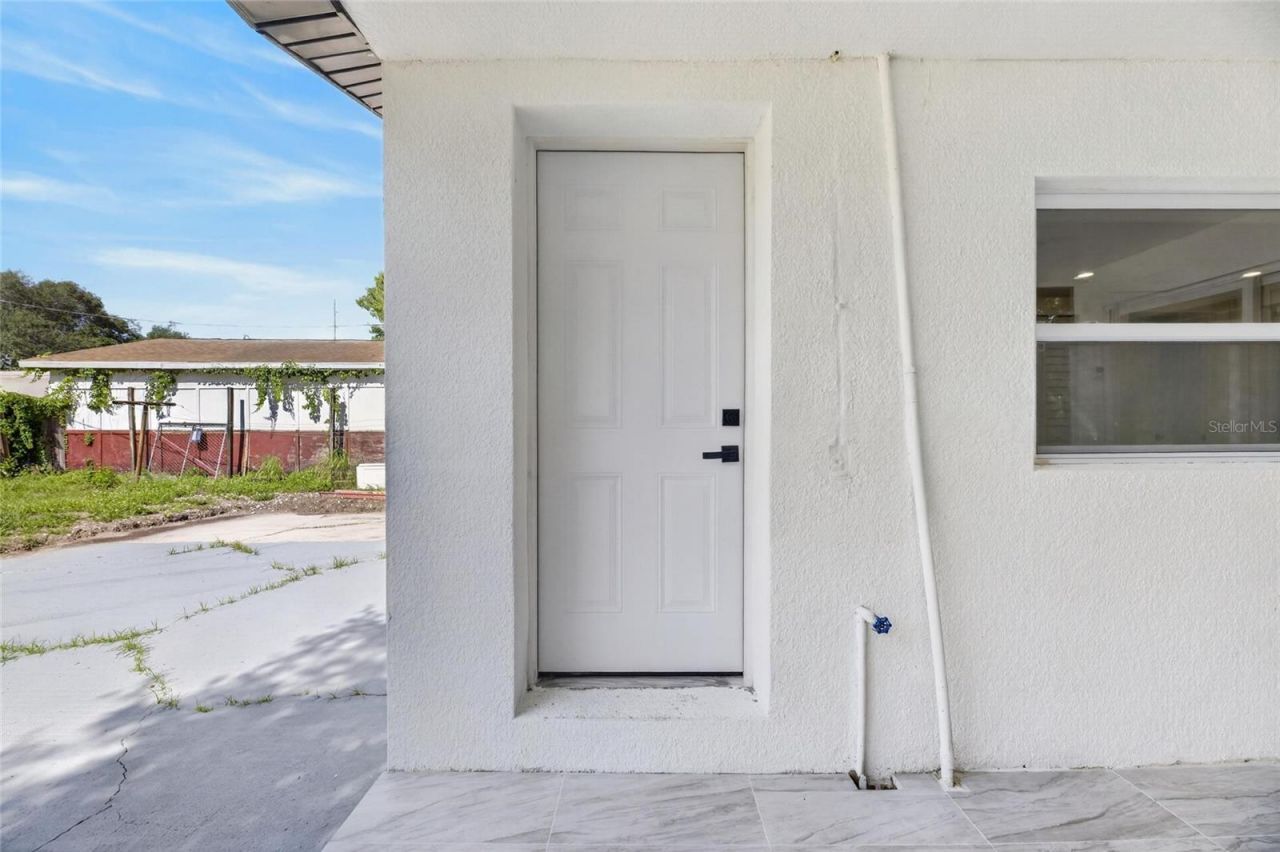 102 Garland Court, Tampa, FL 33613 Photo