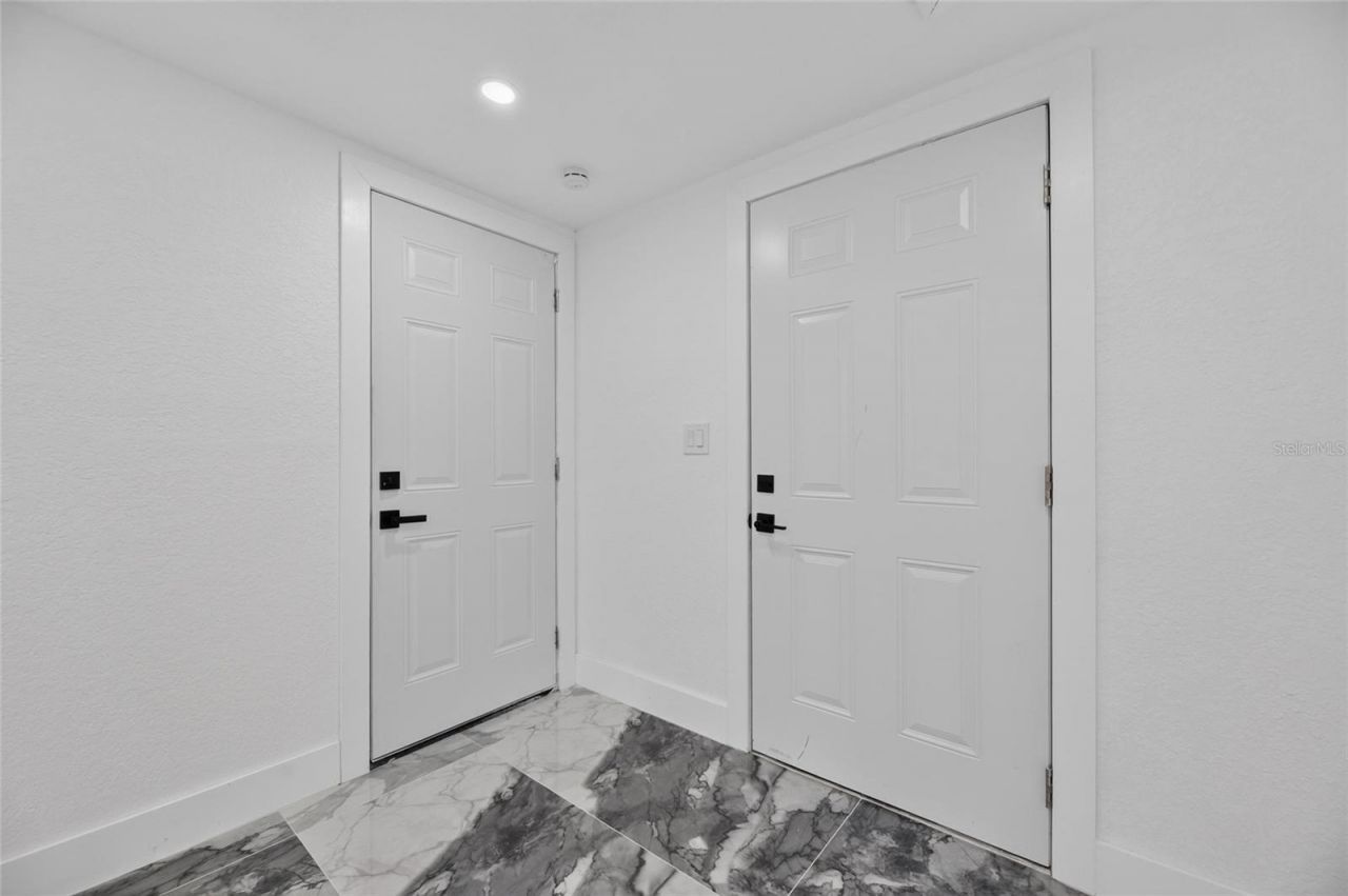 102 Garland Court, Tampa, FL 33613 Photo