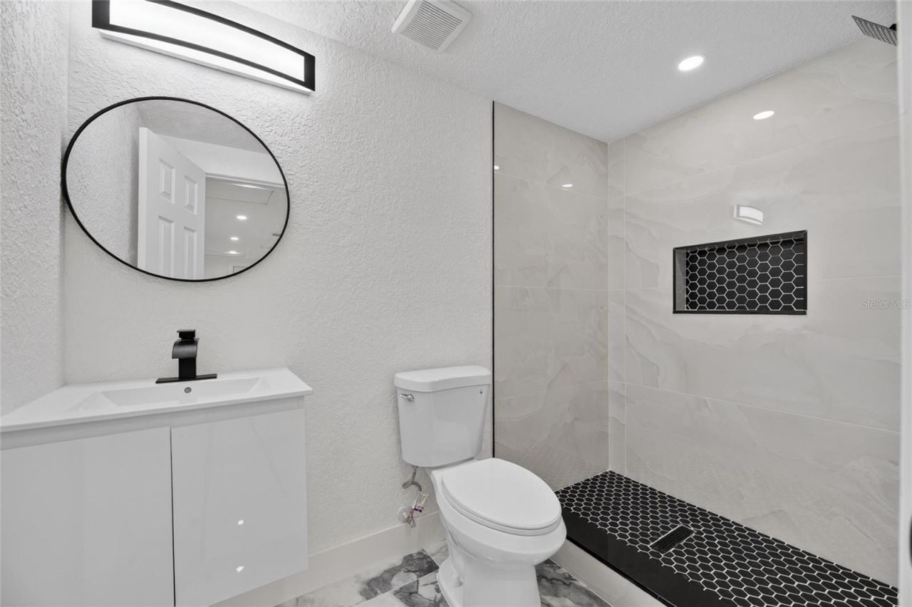 102 Garland Court, Tampa, FL 33613 Photo