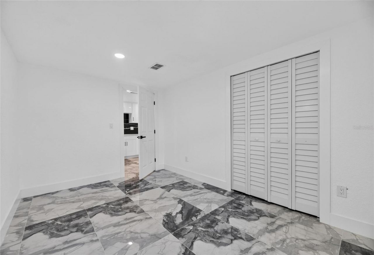 102 Garland Court, Tampa, FL 33613 Photo