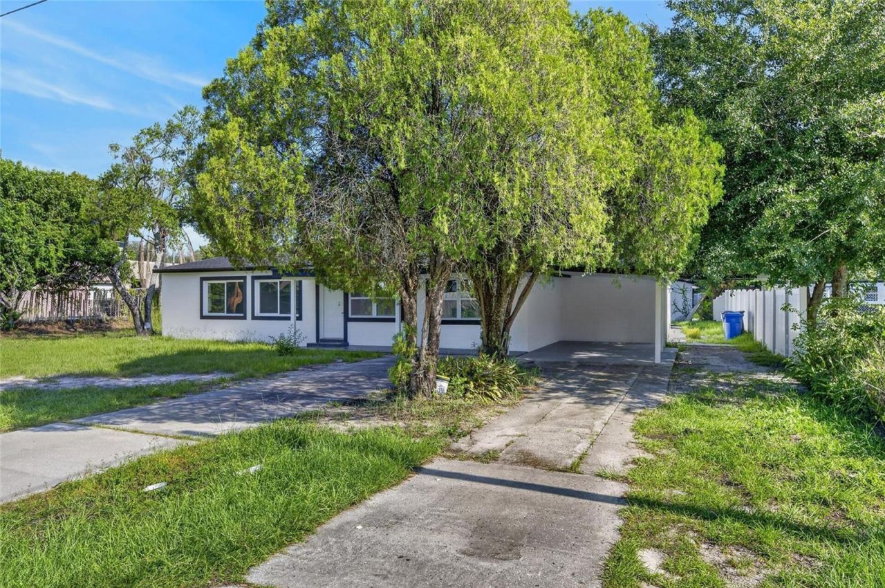 102 Garland Court, Tampa, FL 33613 Photo