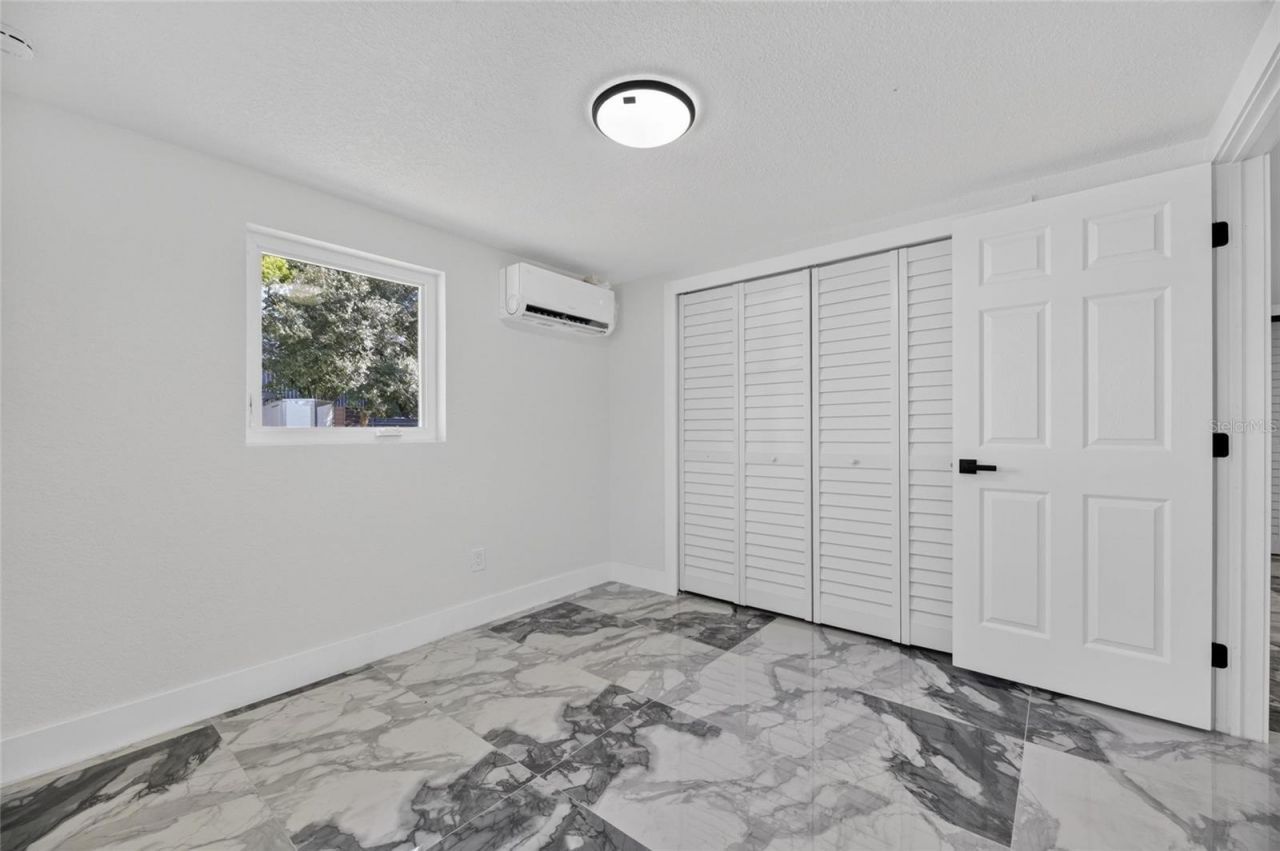 102 Garland Court, Tampa, FL 33613 Photo