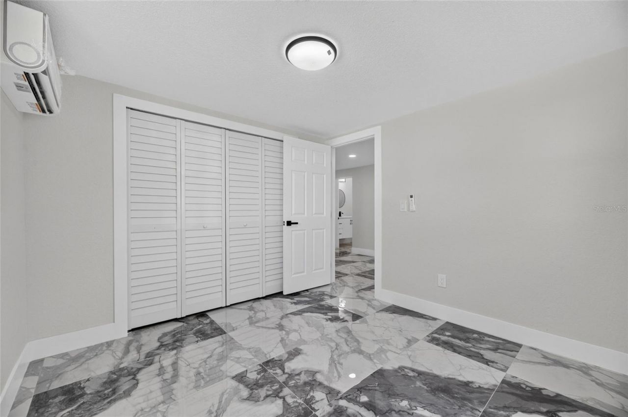102 Garland Court, Tampa, FL 33613 Photo