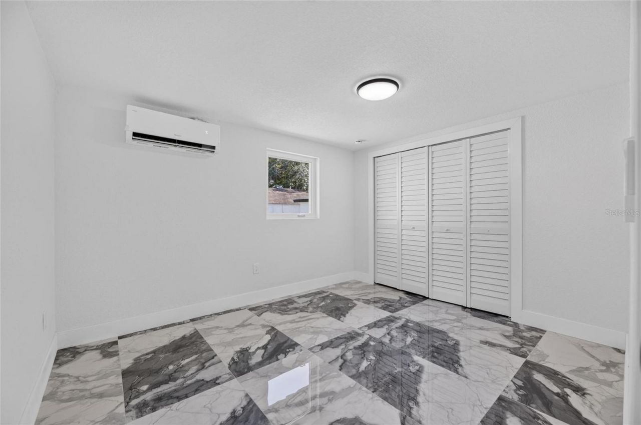 102 Garland Court, Tampa, FL 33613 Photo