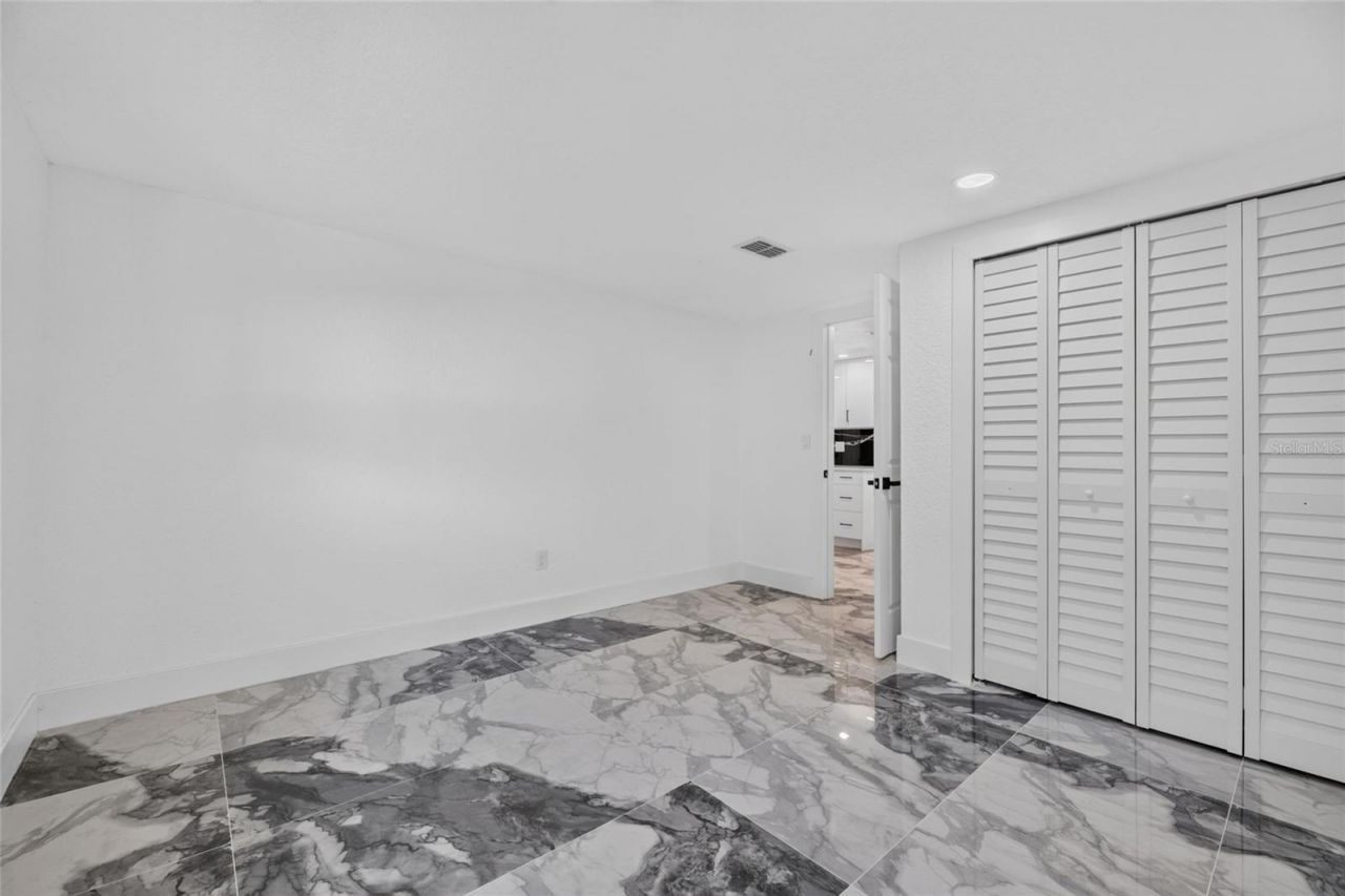 102 Garland Court, Tampa, FL 33613 Photo