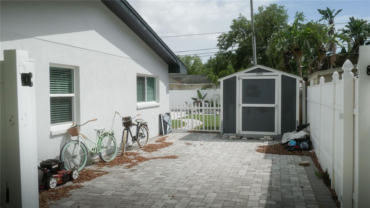 8280 32nd Avenue N, Saint Petersburg, FL 33710 Photo