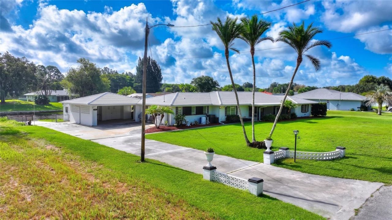 6197 Amaryllis Drive , Indian Lake Estates, FL 33855 Photo